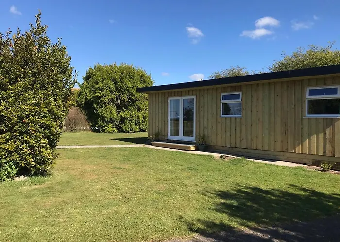 Kingfisher Glamping Cabin